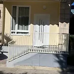 Studio Apartment Festa